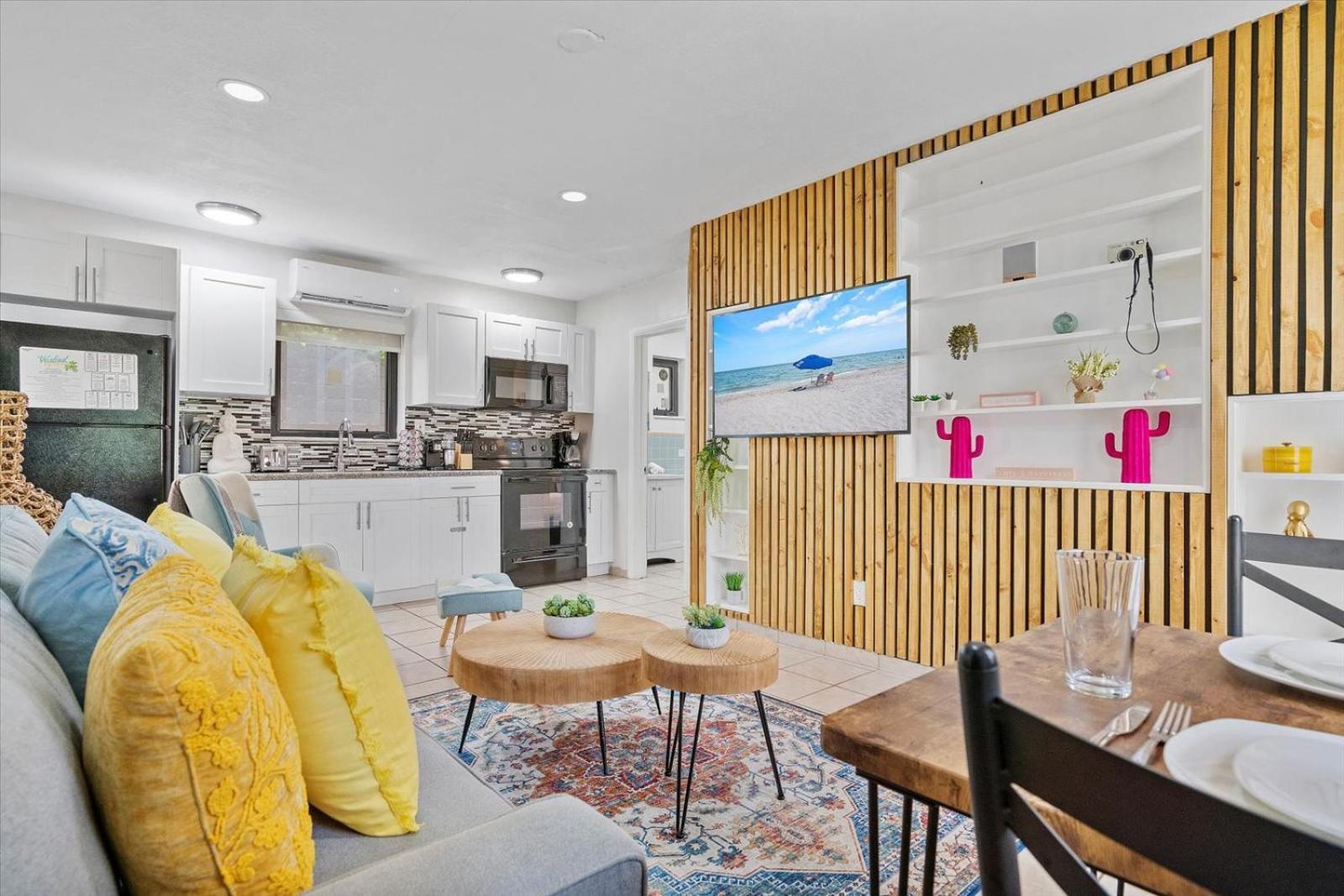 Walnut By The Sea Daire Hollywood Oda fotoğraf